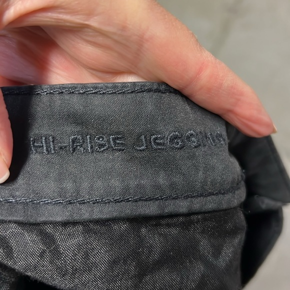 American Eagle Black Hi-Rise Jegging - Picture 7 of 7